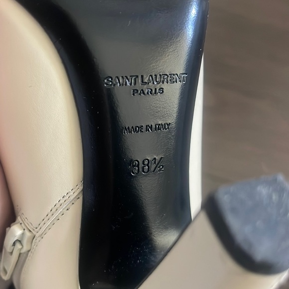 Stunning Saint Laurent off-white fall boots! Hardly worn!! Size 38 1/2 (7.5/8) - Picture 2 of 5